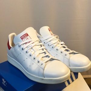 Adidas Originals Stan Smith in Red and White. Women Size 8.5. Pre Loved.